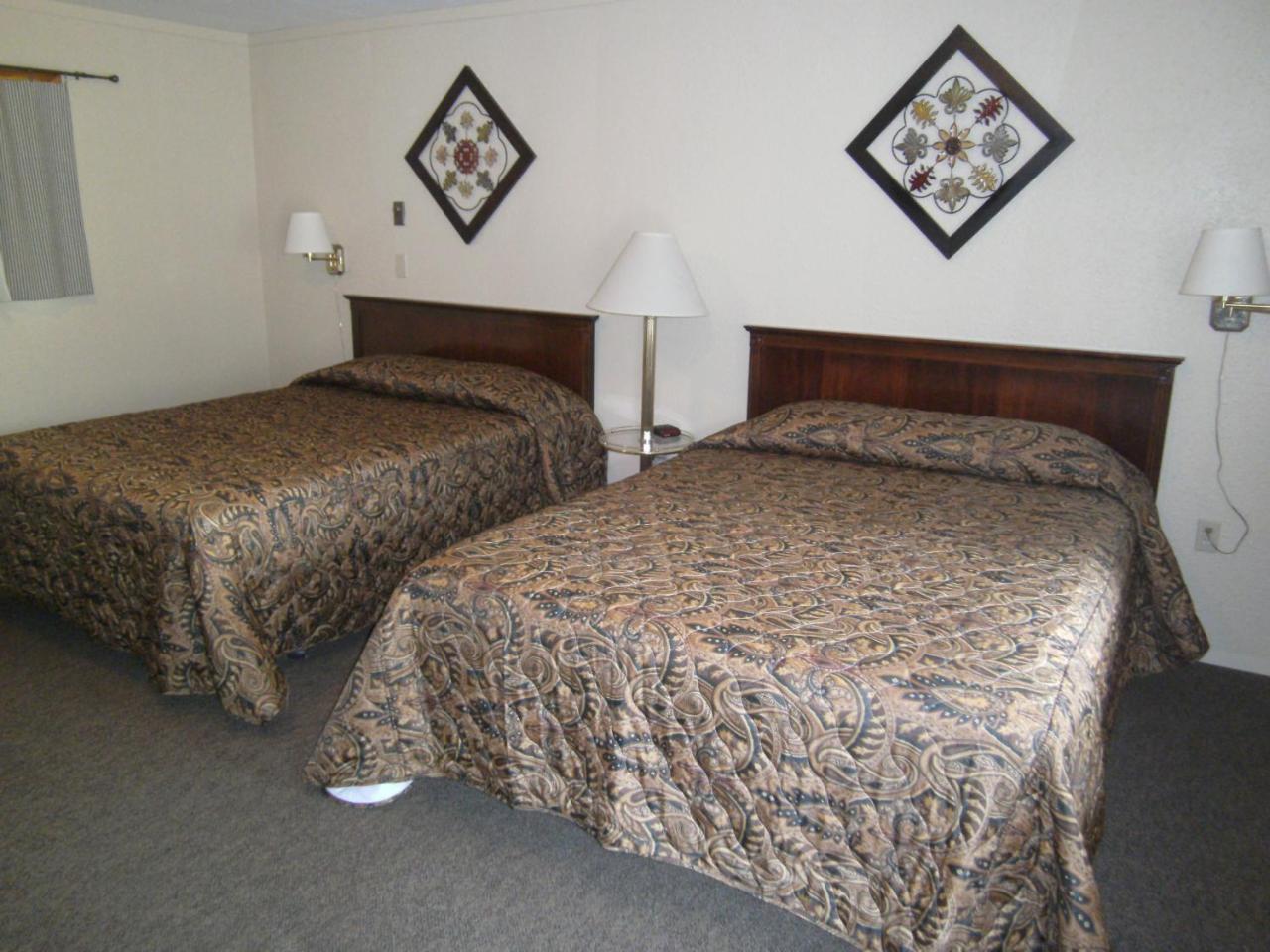 The Willows Motel Wilbur Экстерьер фото